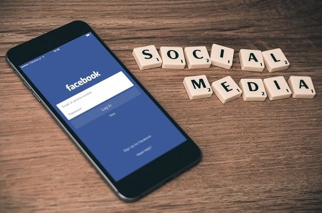 اشترى Facebook